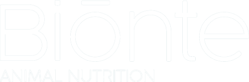 micotoxinas-en-alimentos-para-animales-logotipo-animal-nutrition-blanco